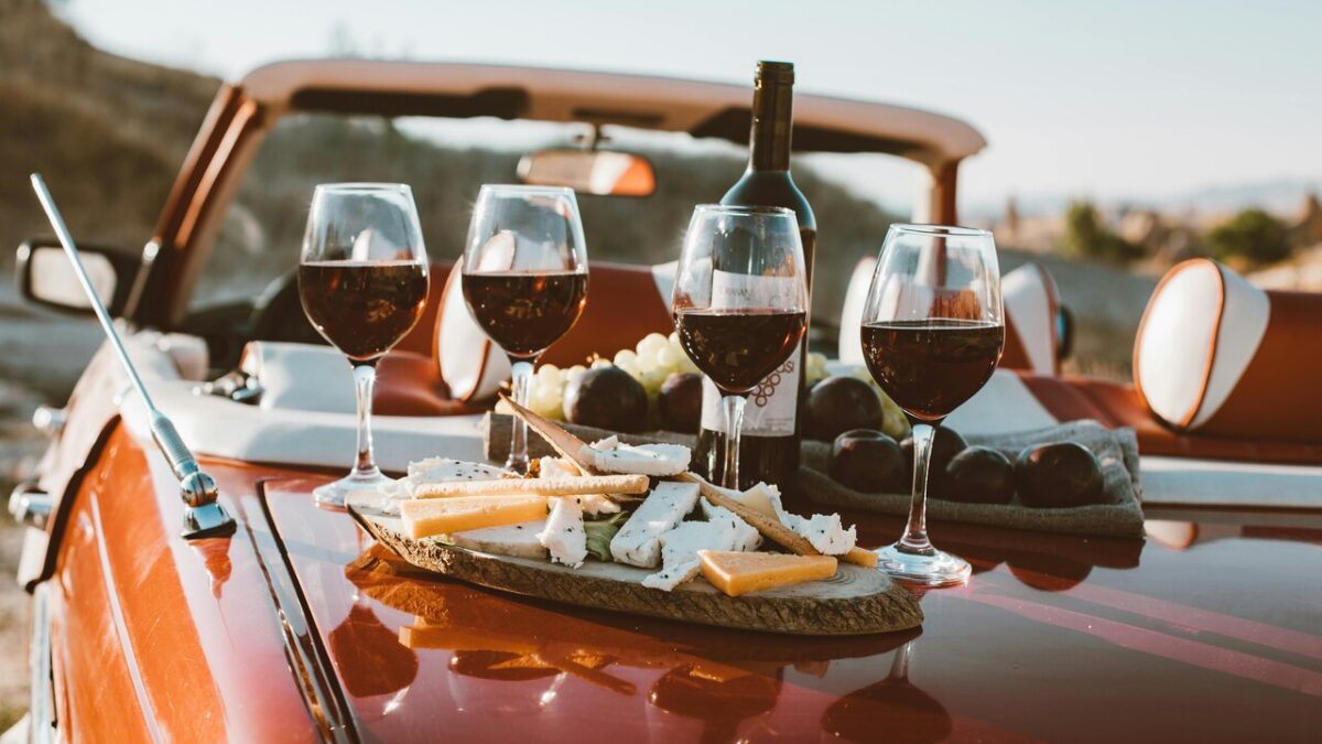 Farm stall picnic food recipes for road trips packed for a countryside drive